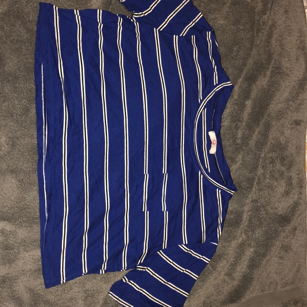 A Fashion Q crop top